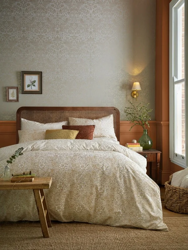 thelightcompany68337